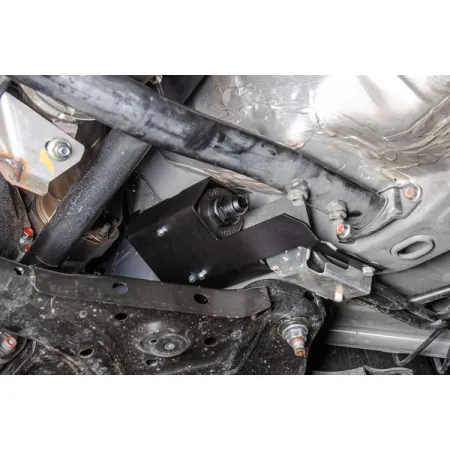 Fuel Filter Mount Kit for Nissan R35 GT-R Radium Engineering