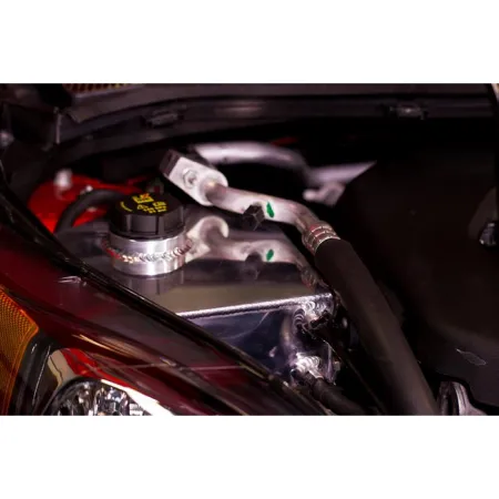 Aluminiowy zbiornik wyrównawczy Mishimoto Ford Fiesta ST 2014-2019 Czarny