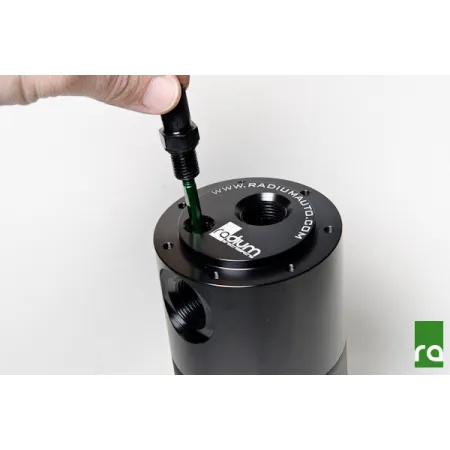 Uniwersalny separator oleju Competition Catch Can Radium Engineering