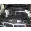Rozpórka przednia (Front Upper Strut Bar)Ultra Racing BMW E83 X3 2.5 03+