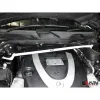 Rozpórka przednia (Front Upper Strut Bar)Ultra Racing Mercedes ML 3.5 W164 RHD 05-11