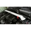 Rozpórka przednia (Front Upper Strut Bar)(3002) Ultra Racing BMW 5 E60 (535i) 3.5TT 2WD 07-10