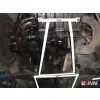 Rozpórka przednia dolna (Front Lower Brace) Ultra Racing Daihatsu Feroza 4WD F300 89-93