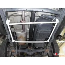 Rozpórka tylna (Rear L Brace) 1747 Ultra Racing Mitsubishi Triton/L200 06+