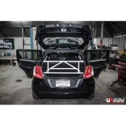 Rozpórka tylna (Rear Cross Brace) Ultra Racing Suzuki Swift 1.2/1.4 10+