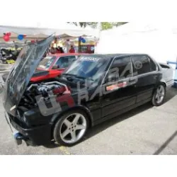 Rozpórka przednia (Front Upper Strut Bar)Solid 069 Ultra Racing BMW 3-Series E30