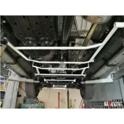 Rozpórka tylna dolna (Rear Lower Bar) (3361) Ultra Racing Toyota Hilux Revo (AN120) 2.4D/2.8D 4WD 15+