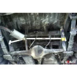 Rozpórka tylna (Rear L Brace)880 Ultra Racing Nissan Serena/Vanette 91-01 C23 2.0