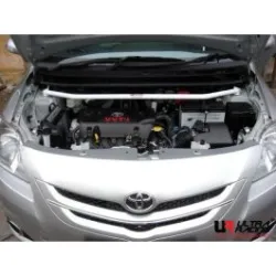Rozpórka przednia (Front Strut Bar) Ultra Racing Toyota Yaris XP90 1.5 05-13 2WD