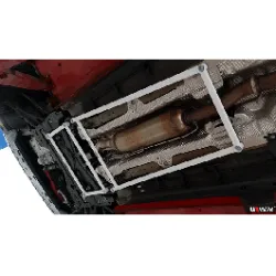 Rozpórka środkowa (Mid Lower Brace) (4019) Ultra Racing Peugeot 3008 (P84)1.6 16+/Peugeot 5008 2.0D 17+ 2WD