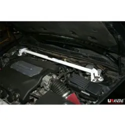 Rozpórka przednia (Front Upper Strut Bar)(2388) Ultra Racing Acura TL (UA-6) 3.2 V6 04-08 2WD (incl Type-S)