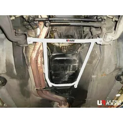 Rozpórka przednia dolna (Front Lower Bar) Ultra Racing Mercedes E-Class 3.0 W124 85-96