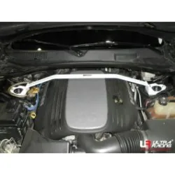 Rozpórka przednia (Front Upper Strut Bar)(2384) Ultra Racing Dodge Challenge 5.7 V8 11+/Magnum 5.7 04-08 2WD