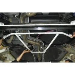 Rozpórka tylna dolna (Rear Lower Brace) 3215 Ultra Racing Renault Clio RS Mk4 13+