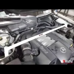 Rozpórka przednia (Front Upper Strut Bar)Ultra Racing Mercedes E-Class W210 97-03