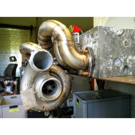 Kolektor wydechowy T5 2.5 TDI