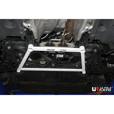 Rozpórka przednia dolna (Front Lower Brace) 2686 Ultra Racing VW Golf 7 2.0TDI