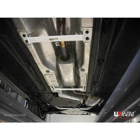 Rozpórka środkowa (Mid Lower Brace) (2317P) Ultra Racing Skoda Superb (B6/TYP 3T) 2.0T 2WD Sedan 08-15