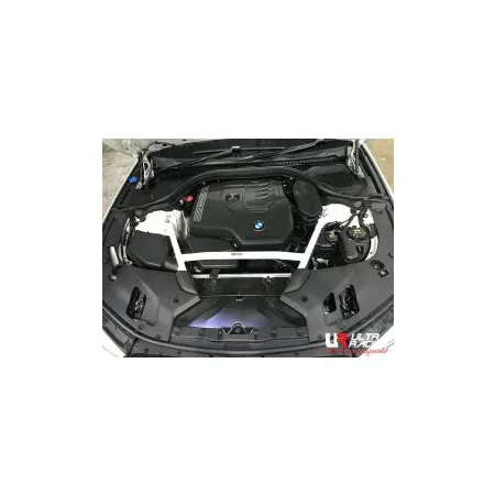 Rozpórka przednia (Front Upper Strut Bar)(4046) Ultra Racing BMW 7 (730i) 2.0T 2WD 16-19/BMW 5 520D/530E/530I 2.0T 17+