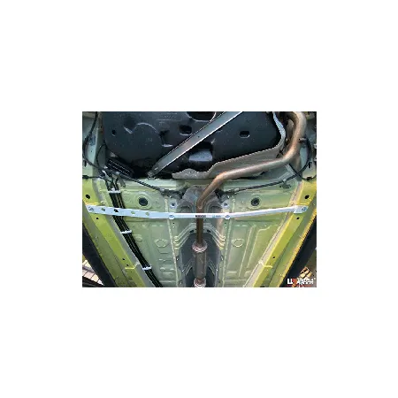 Rozpórka środkowa (Mid Lower Brace) (4011) Ultra Racing Suzuki Swift Sport (A2L414) 1.4 2WD 17+