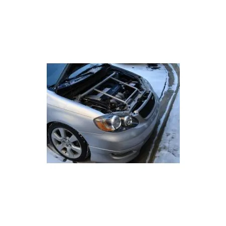 Rozpórka przednia (Front Upper Strut Bar)Ultra Racing Toyota Altis 01+