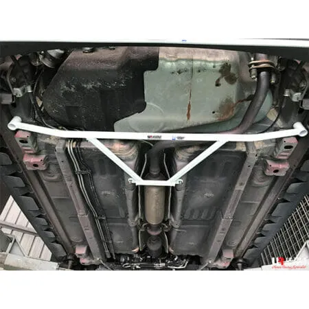 Rozpórka tylna dolna (Rear Lower Bar) (3755) Ultra Racing Great Wall Haval H1/M4 1.5 2WD 12-14