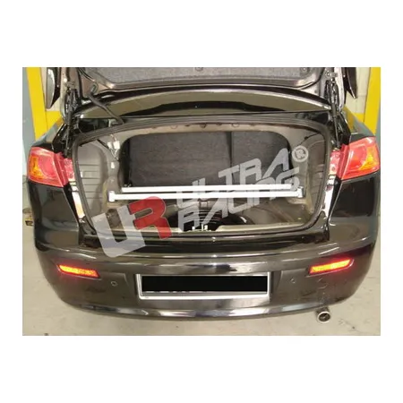 Rozpórka bagażnika (Rear Trunk Brace) Ultra Racing Mitsubishi Lancer 07+