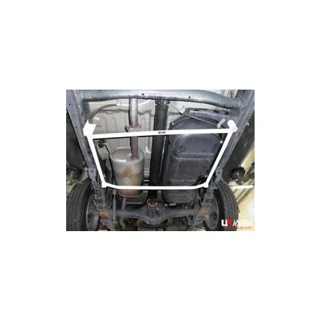 Rozpórka tylna (Rear L Brace) 1747 Ultra Racing Mitsubishi Triton/L200 06+
