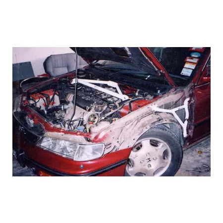 Rozpórka przednia (Front Upper Strut Bar)Ultra Racing Honda Accord 94-97 2D