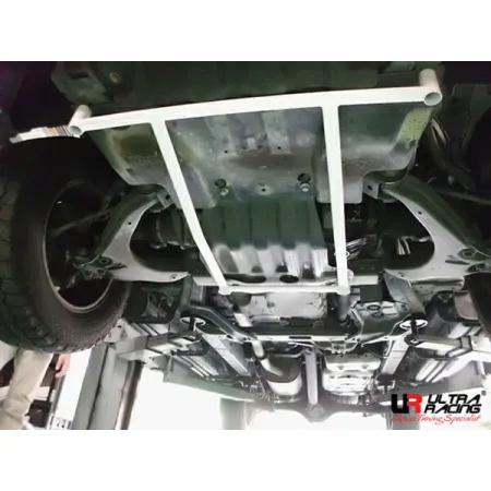 Rozpórka przednia dolna (Front Lower Brace) (3831) Ultra Racing Chevrolet Colorado (RG) 2.8D 4WD 11+