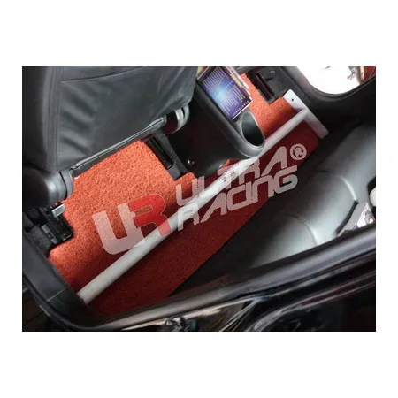 Rozpórka wewnętrzna (Room Bar) Ultra Racing Honda Civic 01-05 2/4D