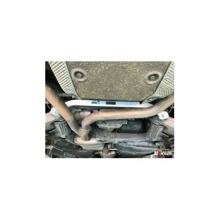 Rozpórka tylna dolna (Rear Lower Bar) (3018) Ultra Racing Audi Q5 (TYP 8R) 2.0 TFSI 09-17/SQ5 3.0 TDI 13-17 4WD