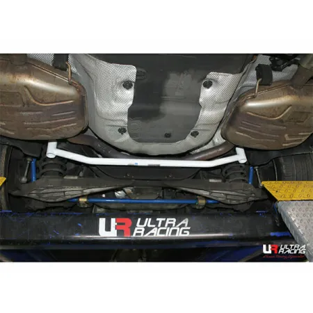 Rozpórka tylna dolna (Rear Lower Bar) (3233) Ultra Racing Volvo S80 2.4D/2.0T 2WD 07-16/XC60 3.0 10-17