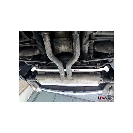 Rozpórka tylna dolna (Rear Lower Tiebar) 1199 Ultra Racing VW Touareg 02+