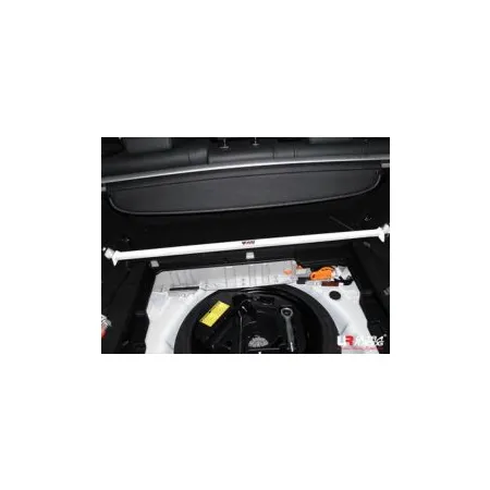 Rozpórka tylna górna (Rear Upper Strut Bar) 1623 Ultra Racing Lexus CT200H / Prius XW30