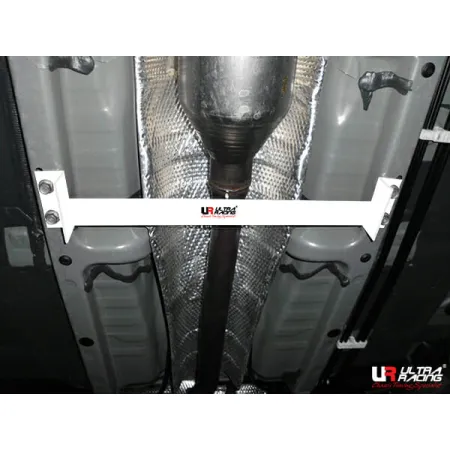 Rozpórka środkowa (Mid Lower Brace) (2354) Ultra Racing Scion TC (AT20) 2.5 11-14/Scion TC FL 2.5 14-16/Scion XB 1.5 08-15 2WD
