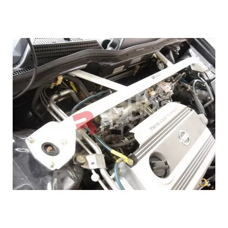 Rozpórka przednia (Front Upper Strut Bar)Ultra Racing Nissan Almera 00-05 N16