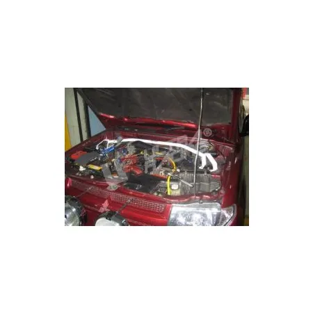 Rozpórka przednia (Front Upper Strut Bar)Ultra Racing Mitsubishi Pajero IO 98+