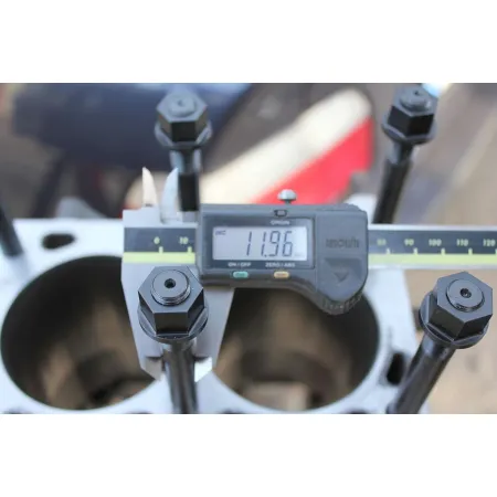 Wyczynowe szpilki głowicy BMW M52 M52TU M54 M12x1.5 FTWL