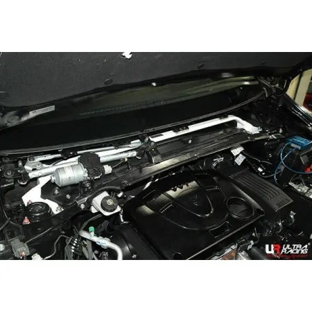 Rozpórka przednia (Front Upper Strut Bar)(3090) Ultra Racing Proton Iriz/Persona 1.6 2WD 14+