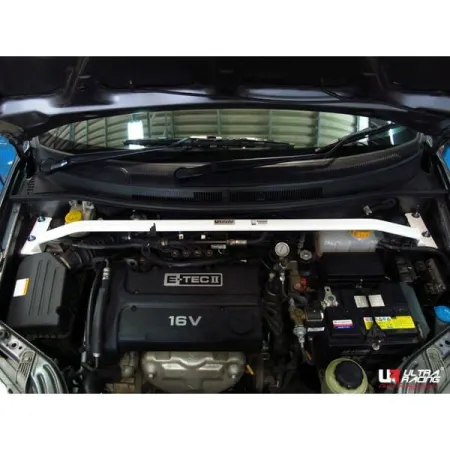 Rozpórka przednia (Front Upper Strut Bar)(1977) Ultra Racing Chevrolet Aveo (T250) 1.5 2WD FL 05-11