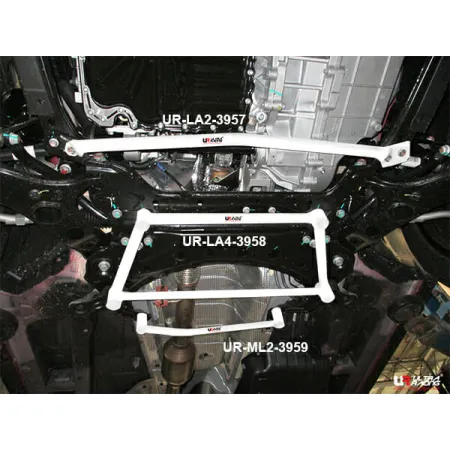 Rozpórka przednia dolna (Front Lower Tiebar) (3957) Ultra Racing Proton X70 1.8T 2WD CBU/CKD 19+