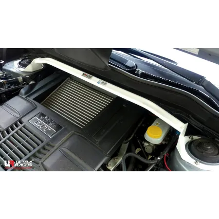 Rozpórka przednia (Front Upper Strut) Bar Ultra Racing Subaru Impreza WRX 4D 11+