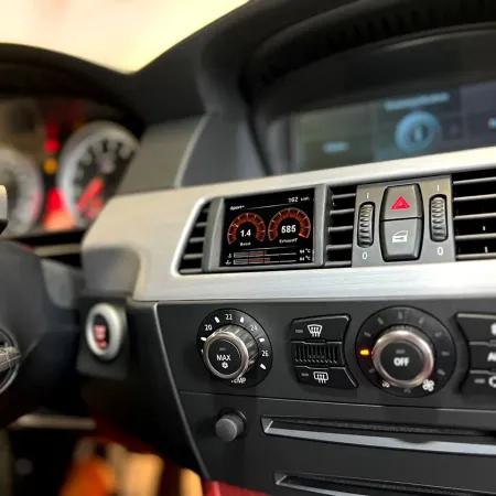 CANchecked Wyświetlacz parametrów MFD28 GEN2 BMW 5-series E6x E60 E61 LHD 2003-2006