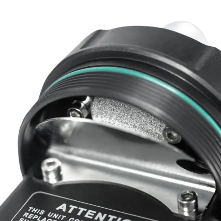 Uniwersalny Oil Catch Tank Nuke Performance Competition o pojemności 1 litra