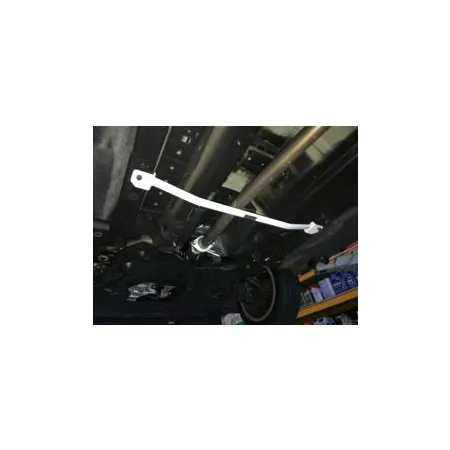 Rozpórka środkowa (Mid Lower Brace) (3902) Ultra Racing Kia Carens (RP) 1.7D 2WD 13+