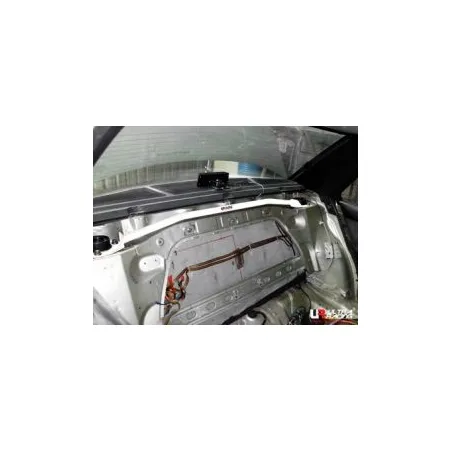 Rozpórka tylna górna (Rear Upper Strut Bar) Ultra Racing Nissan Bluebird 89-93 U12 1.8