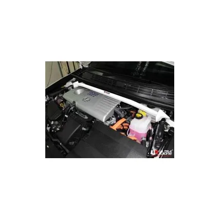 Rozpórka przednia (Front Upper Strut Bar)Ultra Racing Lexus CT200H 11+ 1.8