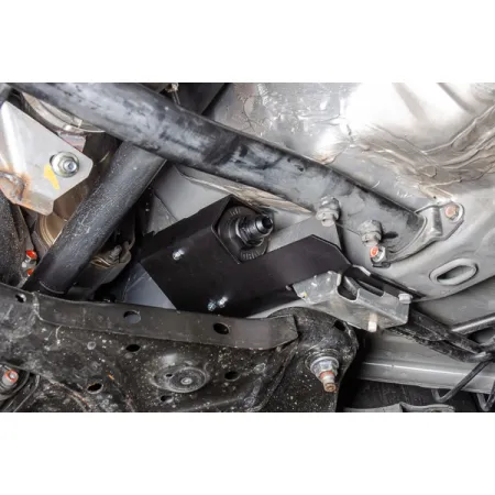 Fuel Filter Mount Kit for Nissan R35 GT-R Radium Engineering