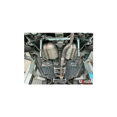 Rozpórka tylna dolna (Rear Lower Bar) (2867) Ultra Racing Mazda CX-7 2.3 4WD 06-12